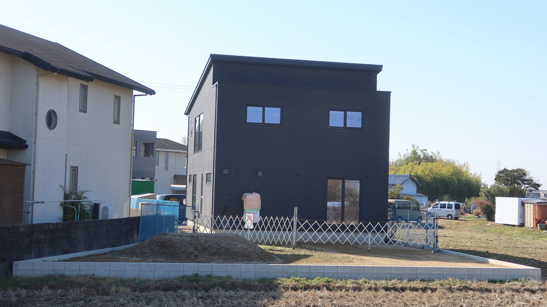 新築外構 施工前のお庭側状況