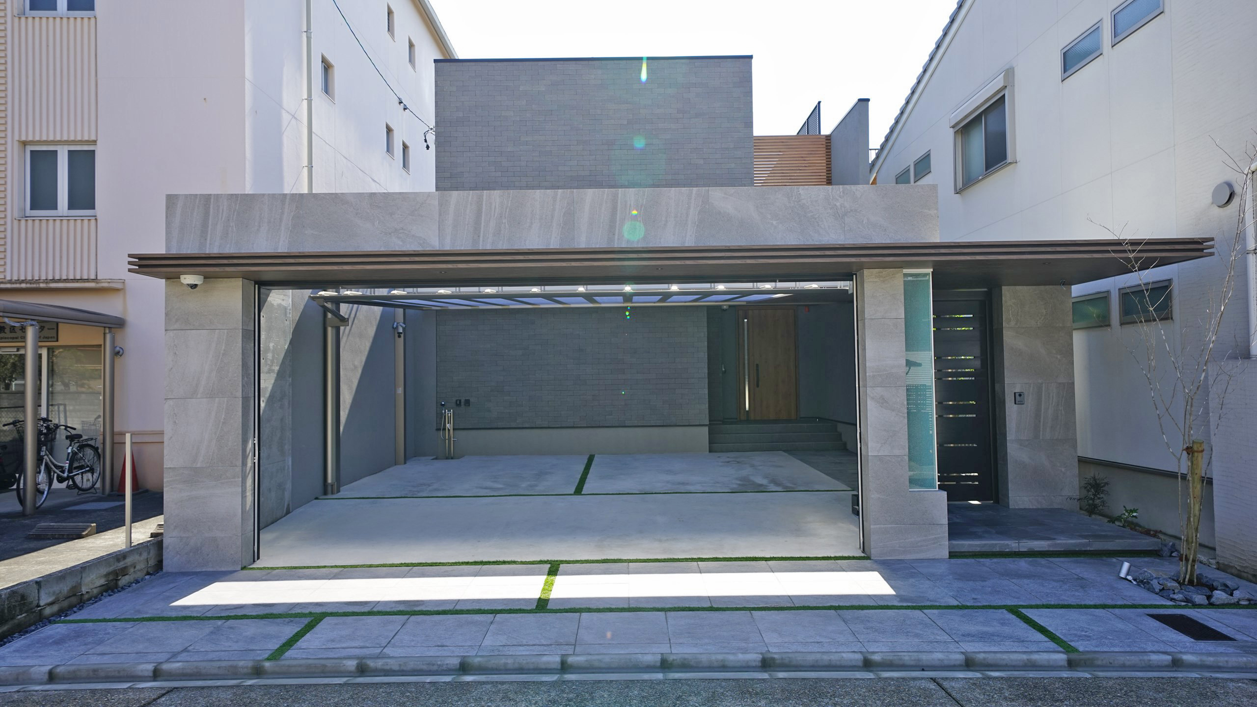 No.108｜2025年 YKK ベストスタイル賞受賞！RCで魅せる男のロマンが詰まった最高のガレージ｜Wise 施工事例